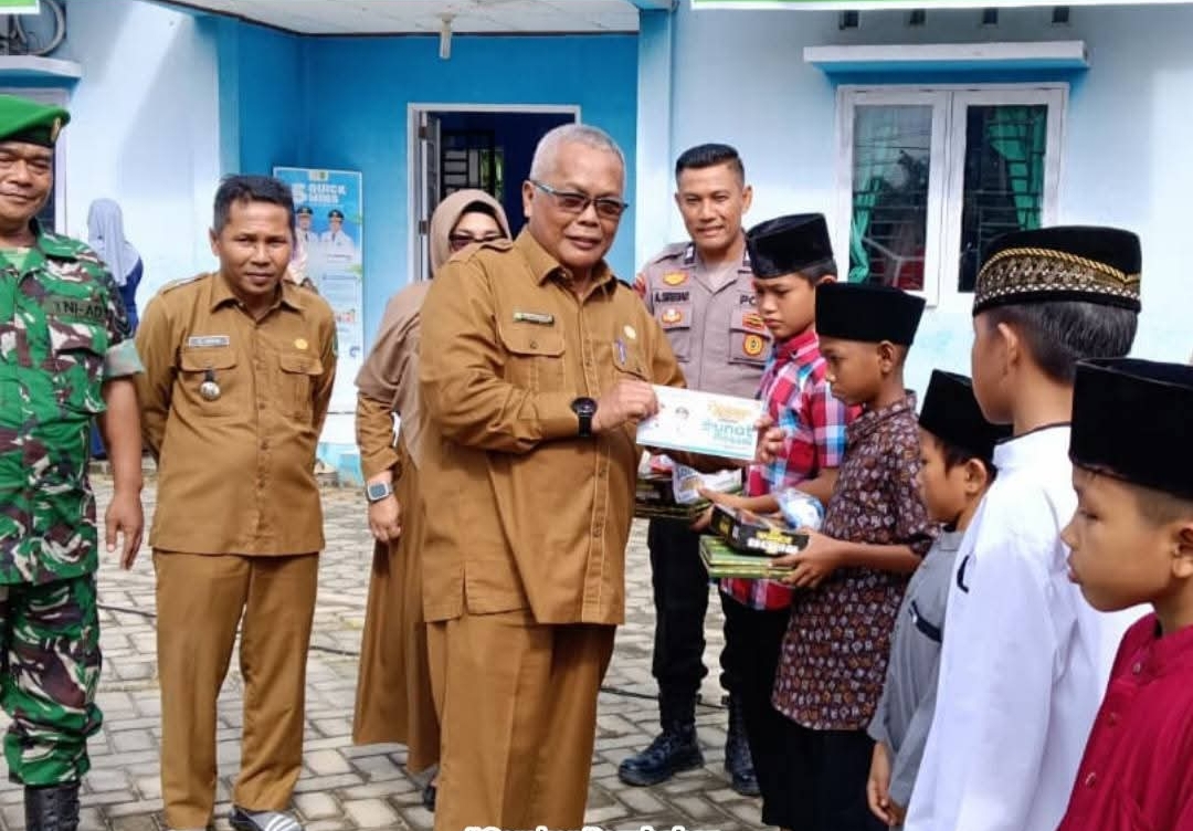 Disambut Camat, Asisten II, Resmi Buka Sunat Massal Gratis Di Kecamatan Sungai Lala Tahun 2025