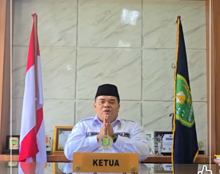 Ketua DPRD Inhu Sampaikan Ucapan Selamat Natal 2025 dan Tahun Baru 2026