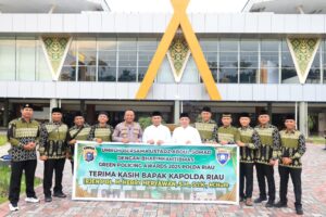 Polda Riau Lepas 10 Bhabin Peraih Green Policing Award ke Tanah Suci, Satu Diantaranya Dari Polres Inhu