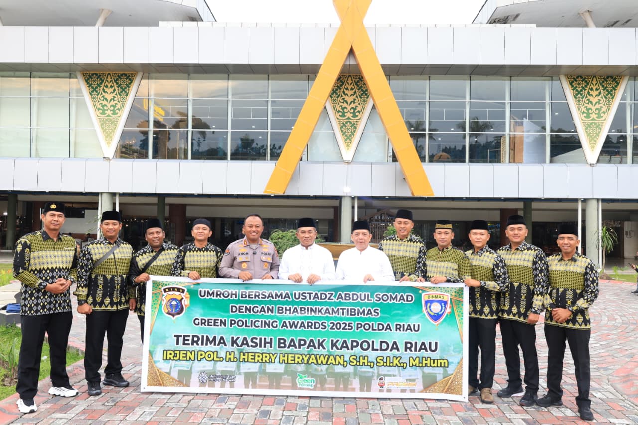 Polda Riau Lepas 10 Bhabin Peraih Green Policing Award ke Tanah Suci, Satu Diantaranya Dari Polres Inhu