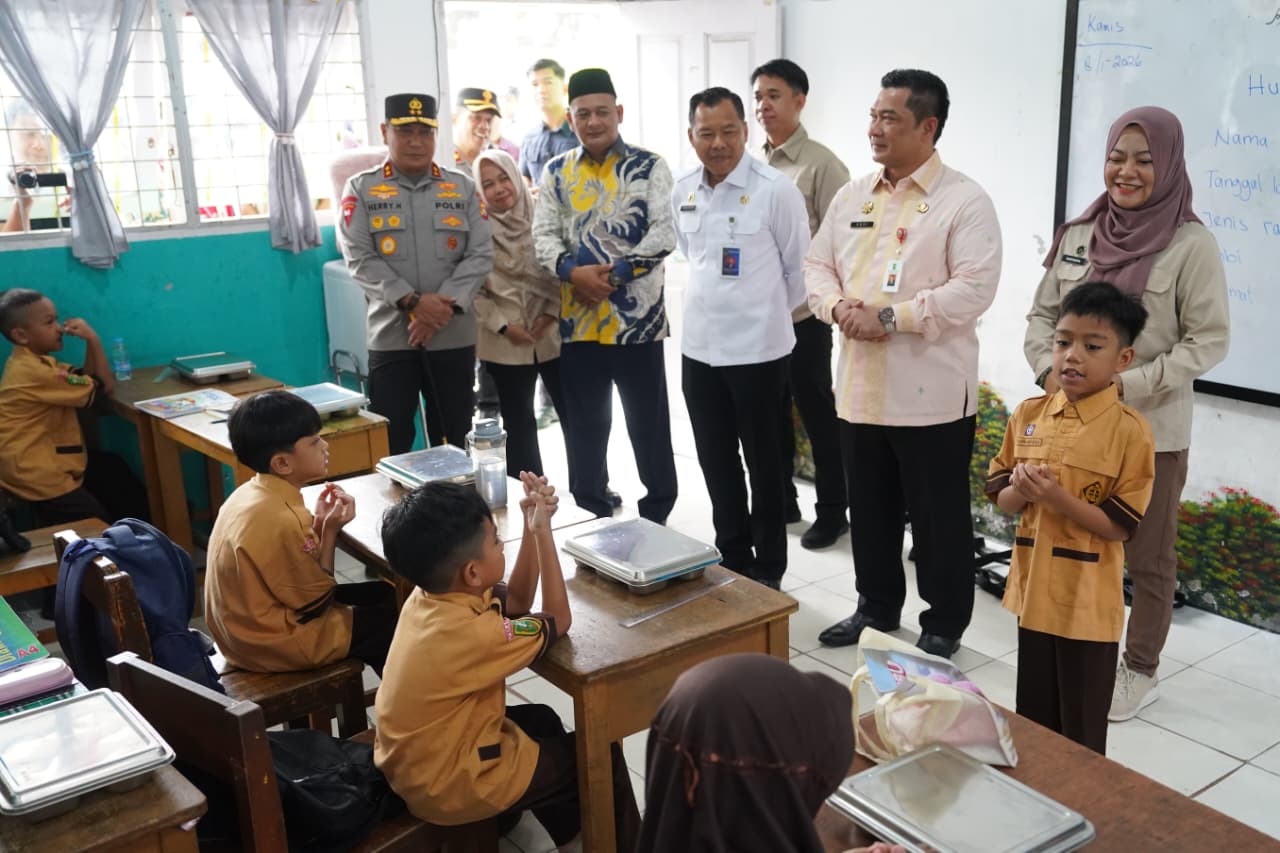 Satu Tahun Program MBG: Polda Riau Target 18 Dapur SPPG, 15 Sudah Operasi