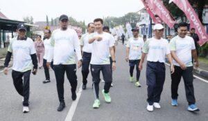 Dilepas Bupati, Ribuan Peserta ‘PSMTI Run Indragiri Hulu’ Padati Kota Rengat, Hendry Endy: Kampanye Hidup Sehat