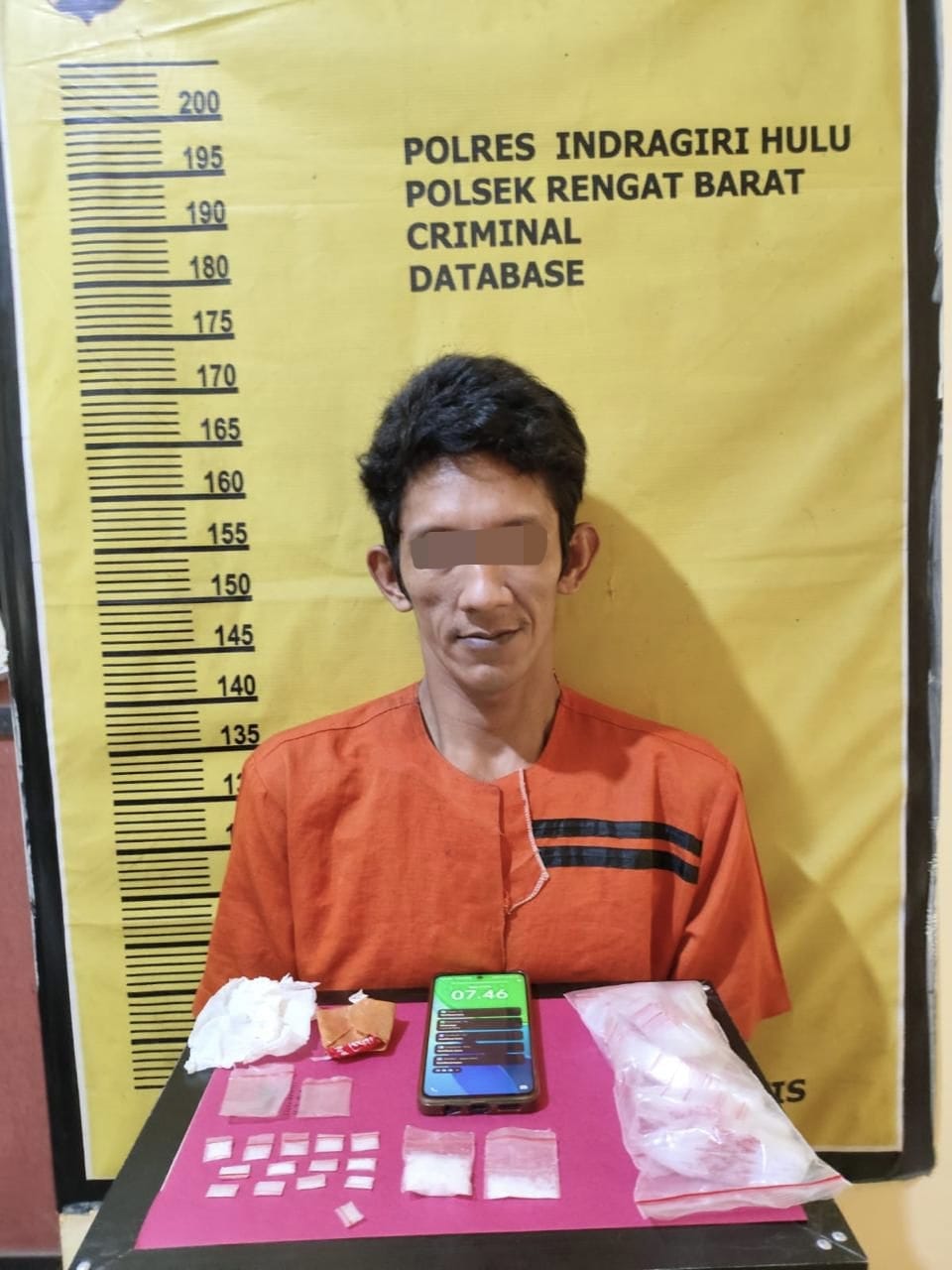 Polsek Rengat Barat Grebek Rumah di Kelurahan Pematang Reba, Piter Berhasil Diringkus