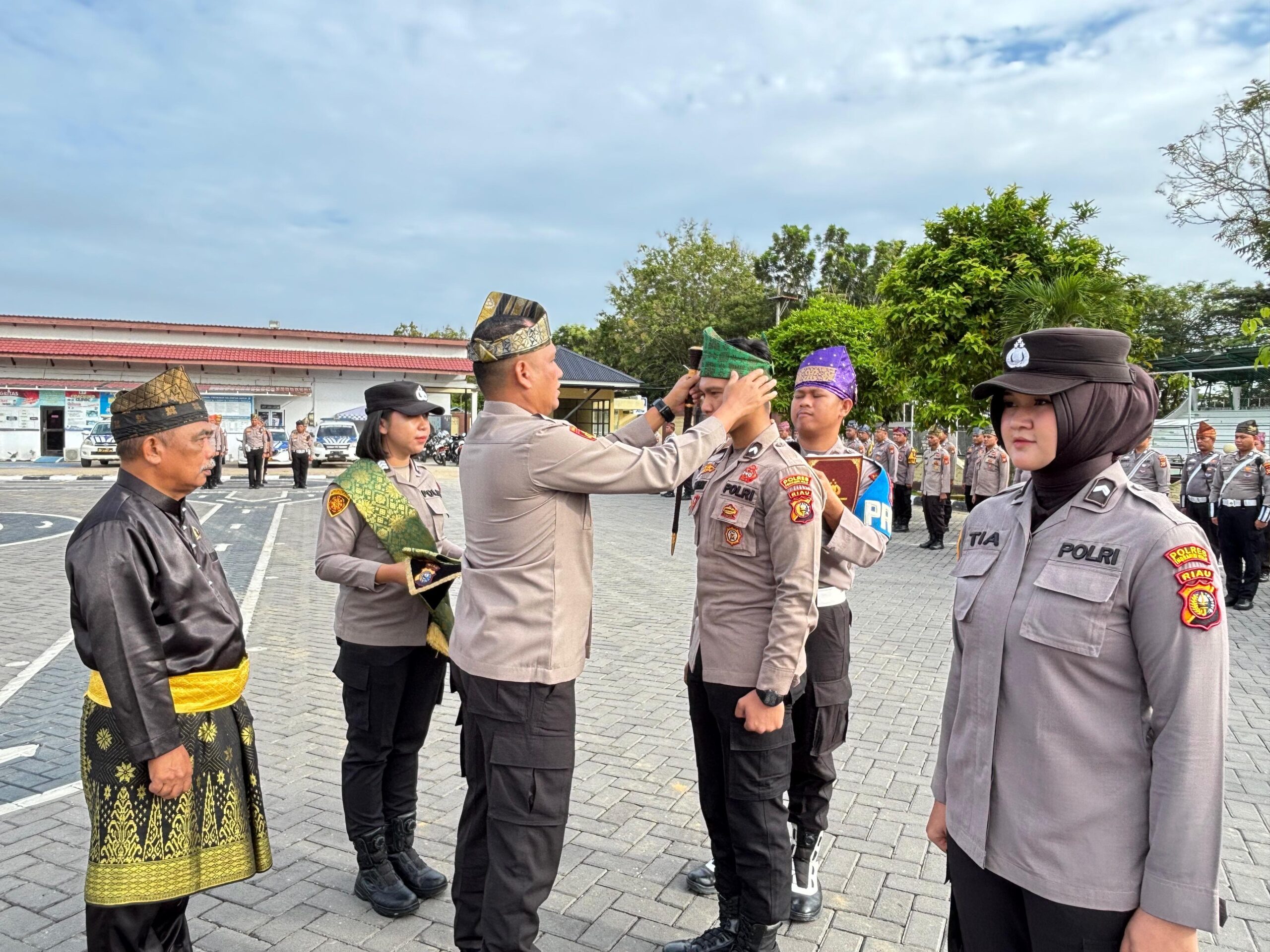Launching Program Kapolda Riau, Ini Yang Dilakukan Kapolres Inhu Bersama Ketua LAMR-Inhu