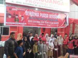 PDI Perjuangan Riau Gelar Buka Puasa Bersama Anak Yatim Dan Kaum Dhuafa