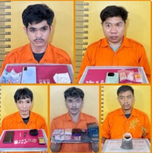 Dipimpin Kasat Narkoba, Lima Tersangka Penyalahgunaan Narkotika Dibekuk Dalam Hitungan Jam