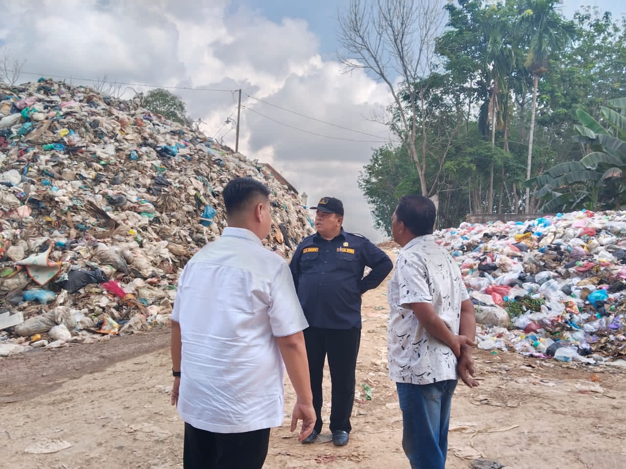 Ketua DPRD Inhu Sidak TPA Batu Canai, Tindak Lanjuti Keluhan Warga
