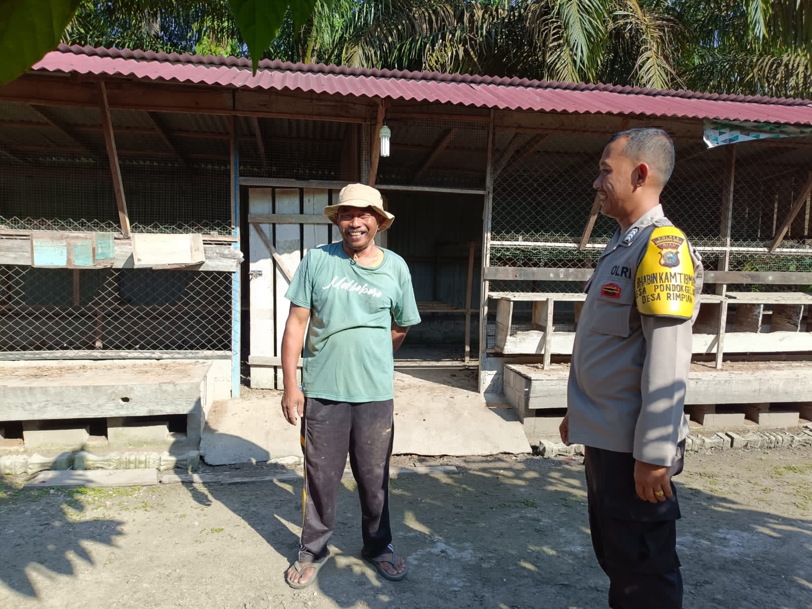 Polsek LBJ Sambangi Peternak di Kulim Jaya, Dorong Penguatan Ketahanan Pangan Desa