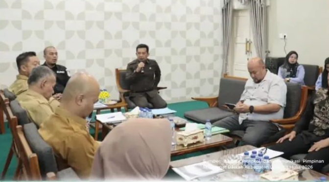 Bupati Ade Agus Hartanto Pimpin Rapat KPM Evaluasi Laporan Triwulan I BUMD Inhu Tahun 2026