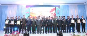 Peringati HUT Bhayangkara ke-80. Kompol Handono, Iptu Rifles Bagariang Serta 17 Personel Polres Inhu Terima Penghargaan