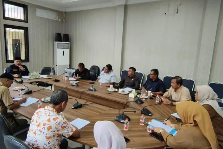 Ketua DPRD Inhu Pimpin Rapat Banmus, Jadwalkan Paripurna Ranperda Pertanggungjawaban APBD 2025