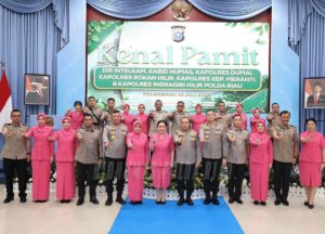 Kapolda Riau Pimpin Sertijab 2 PJU dan 4 Kapolres, Tegaskan Semangat Pengabdian Harus Berlanjut