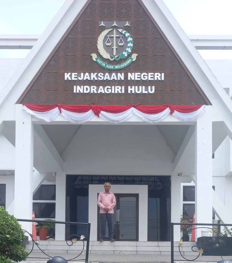 Pelapor Kasus Dugaan Gratifikasi Tiga Kades dan Satu Lurah Jalani BAP di Kejari Inhu
