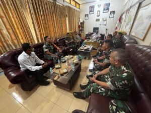 Tim Penyuluh Karhutla Mabes TNI Laksanakan Audiensi di Kecamatan Kelayang, Tekankan Pencegahan Kebakaran Lahan