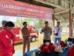 Sinergi Polri dan Pemerintah Kecamatan, Kapolsek dan Camat Rengat Barat Cek Kesiapan Posko Karhutla