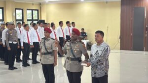 Pimpin Upacara Sertijab, Kapolres Inhu AKBP John Letedara Lantik AKP Yohn Mabel Sebagai Kasat Reskrim Baru